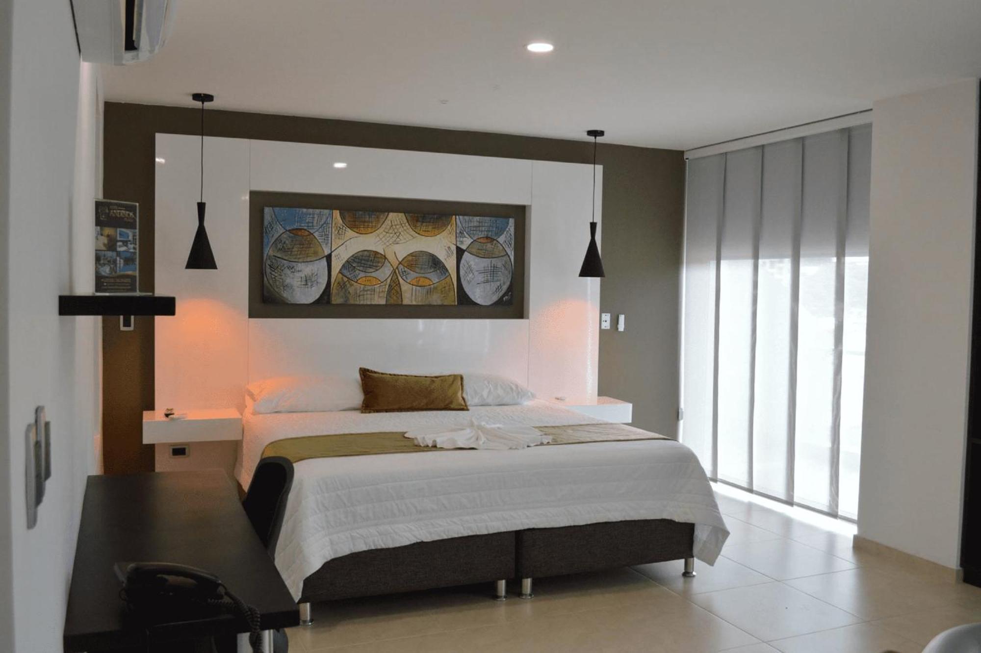 Hotel Andinos Plaza Florencia ภายนอก รูปภาพ