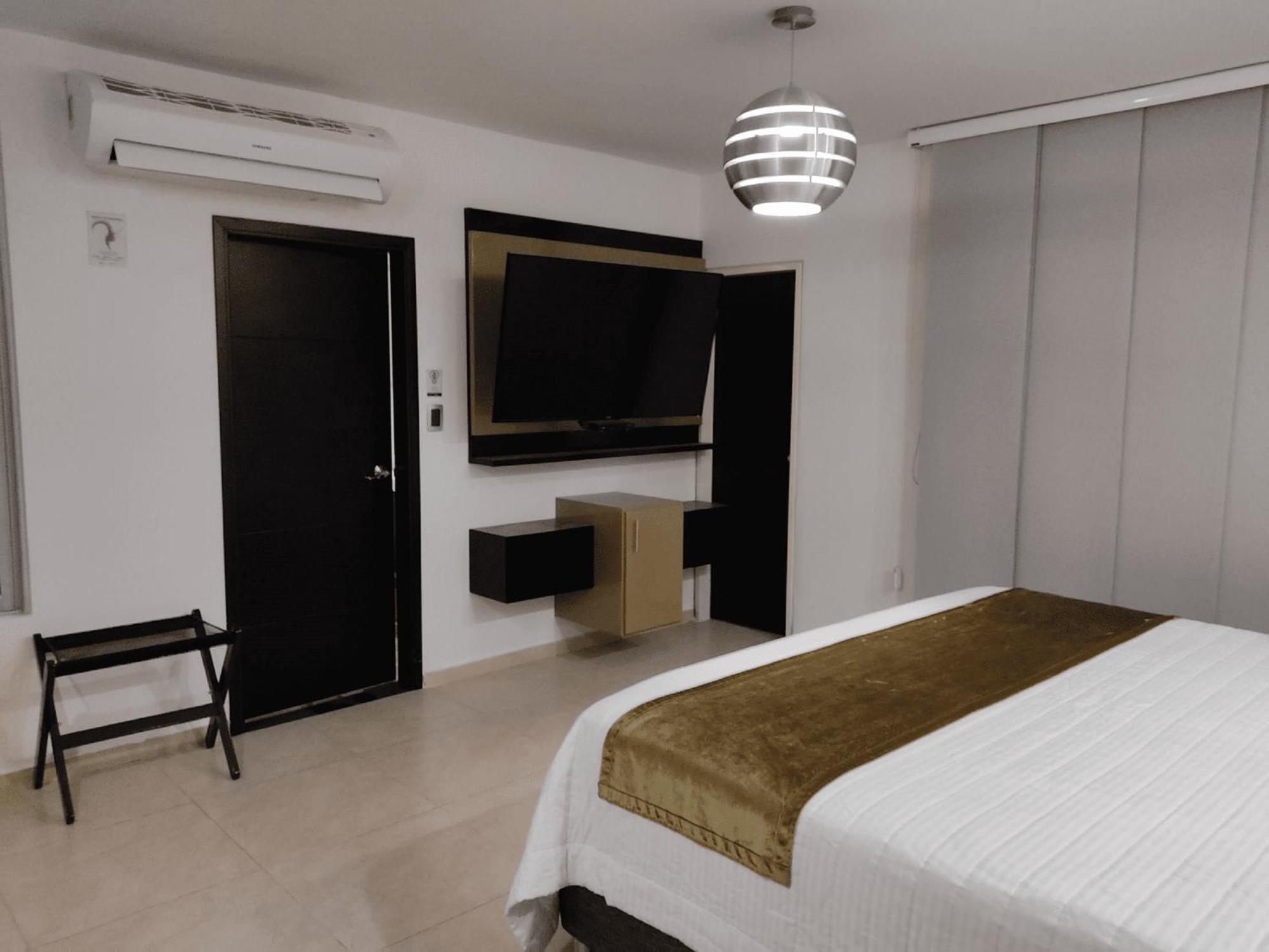 Hotel Andinos Plaza Florencia ภายนอก รูปภาพ