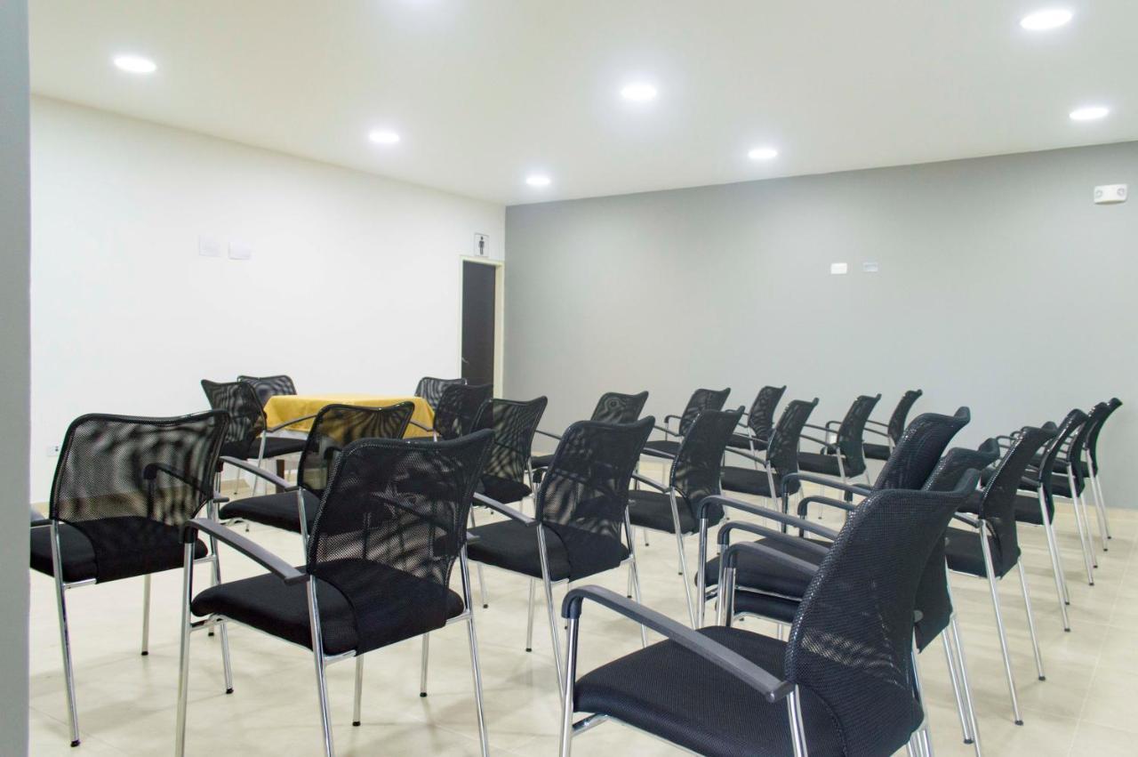 Hotel Andinos Plaza Florencia ภายนอก รูปภาพ